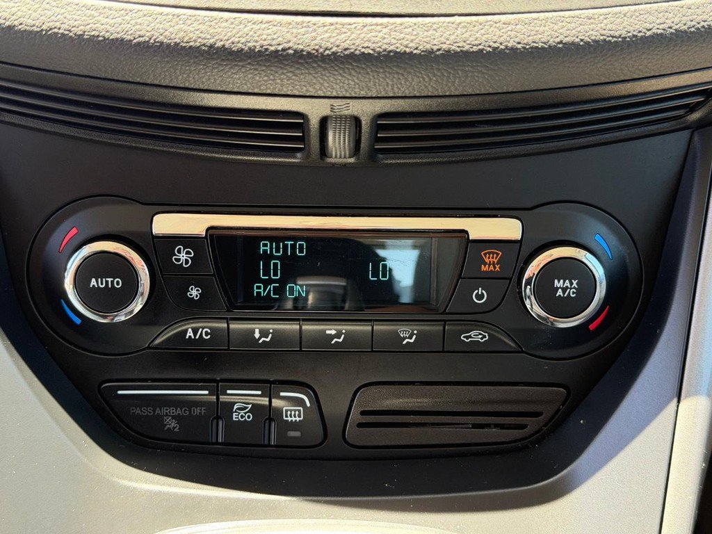 Used 2016 Ford C-MAX SE w/ Interior Protection Package FWD image 33