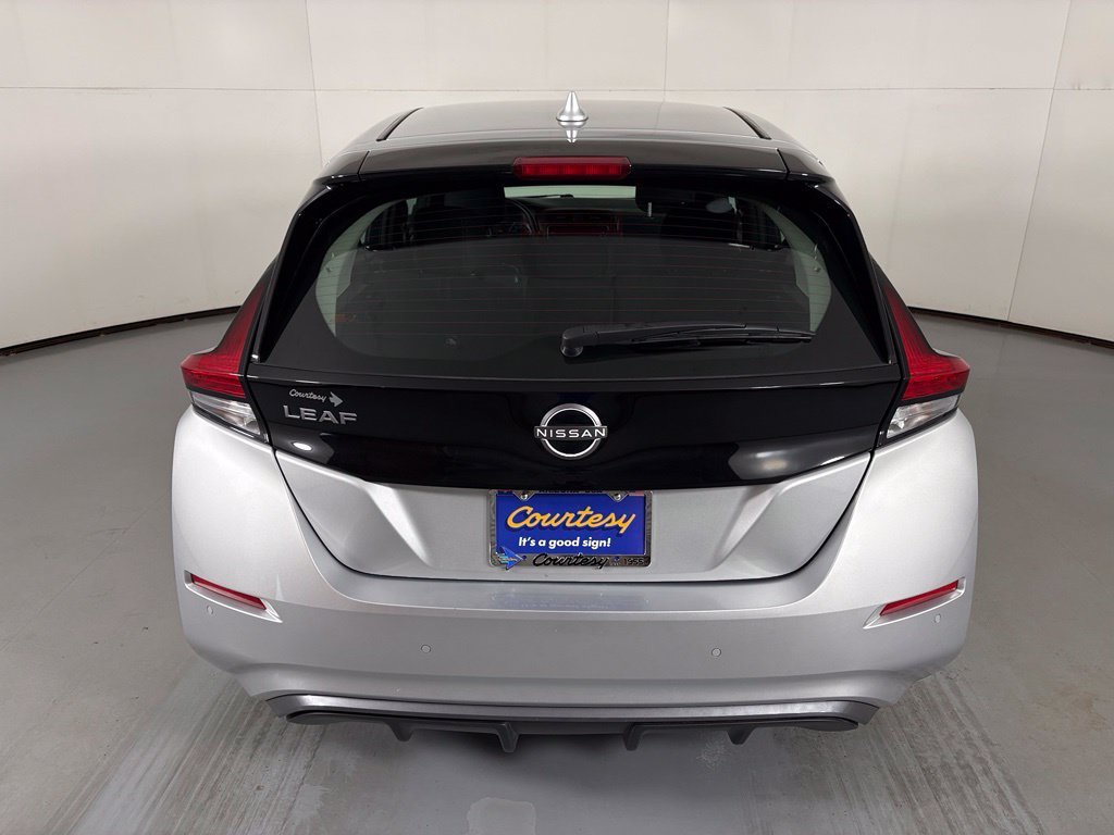 Used 2025 Nissan Leaf S FWD image 8