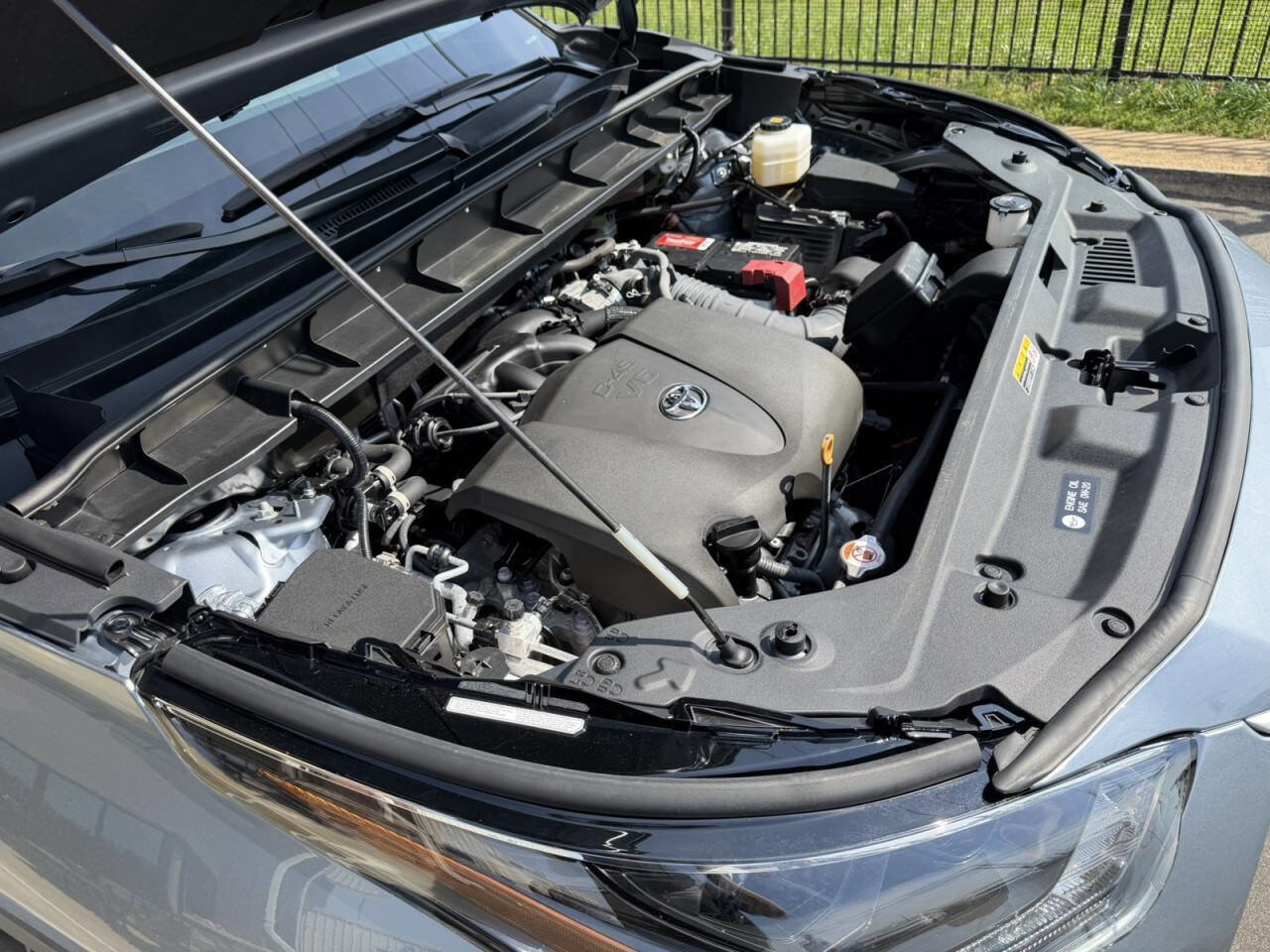 Used 2022 Toyota Highlander XLE image 40