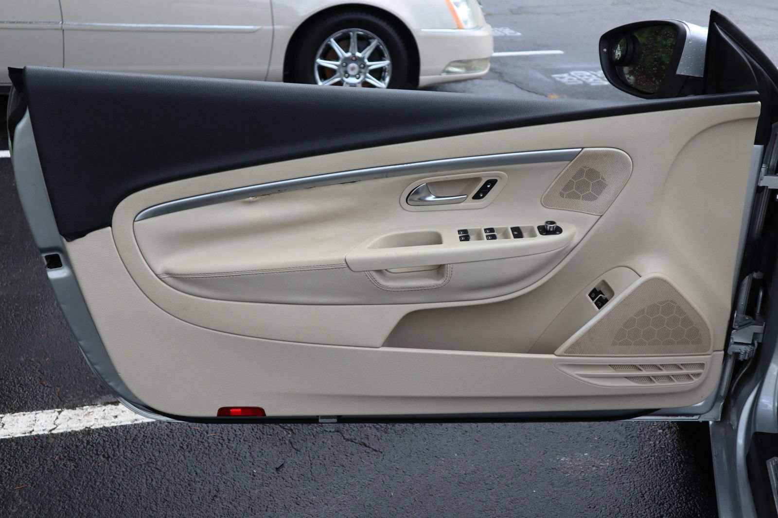 Used 2012 Volkswagen Eos Komfort FWD image 7