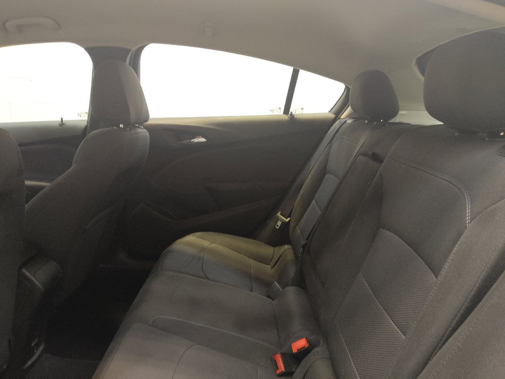 Used 2018 Chevrolet Cruze LT FWD image 18