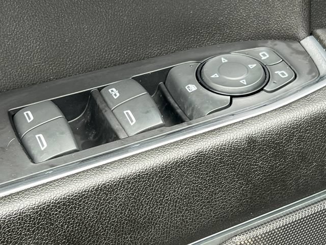 Used 2023 Chevrolet Silverado 1500 LT AWD/4WD image 20