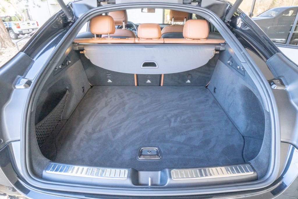 Used 2023 Mercedes-Benz GLC 300 4MATIC Coupe image 20