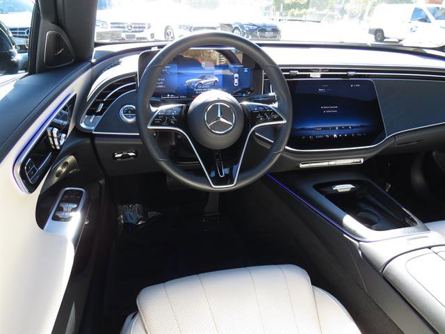 Used 2025 Mercedes-Benz E 350 4MATIC Sedan image 10