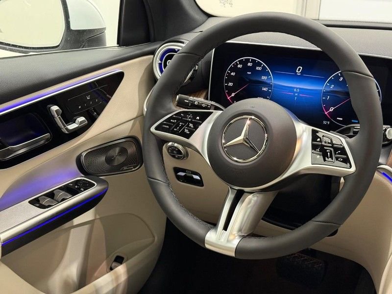 New 2026 Mercedes-Benz GLC 300 4MATIC image 8
