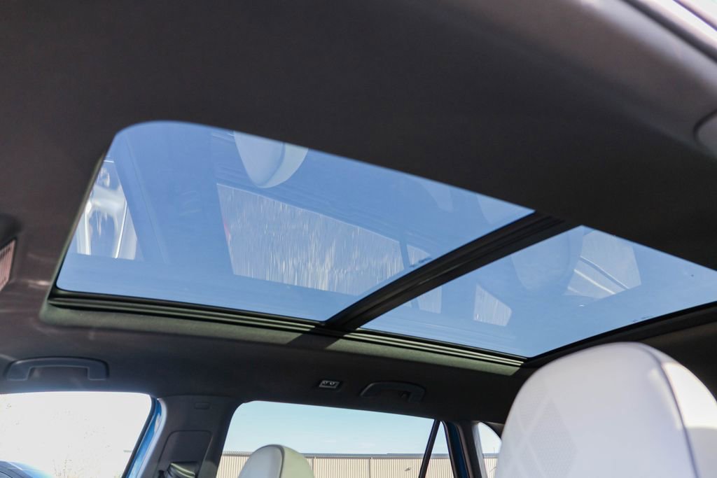 New 2025 Volkswagen Atlas Cross Sport SEL Premium R-Line image 31