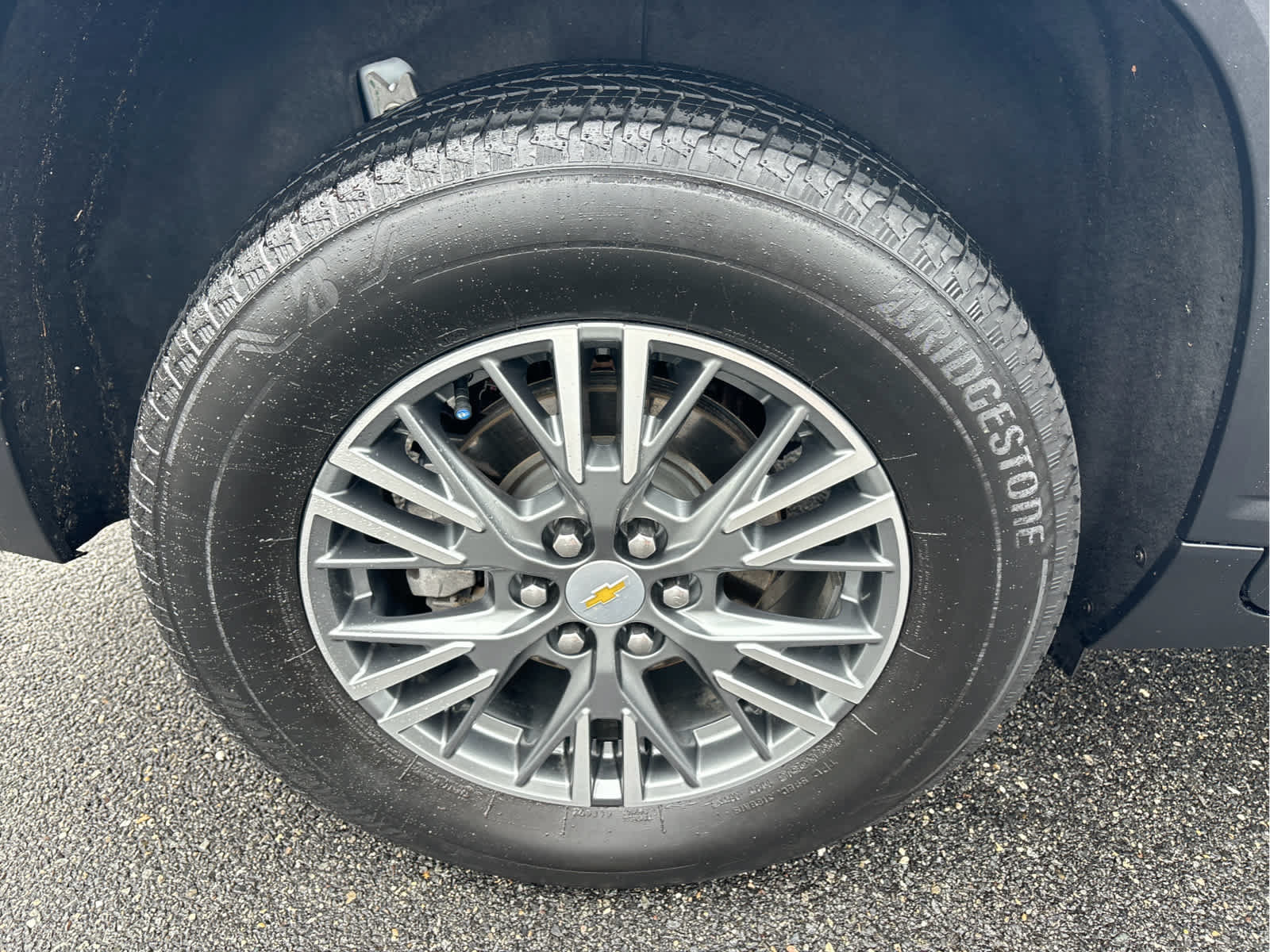 Certified 2024 Chevrolet Traverse LS FWD image 24