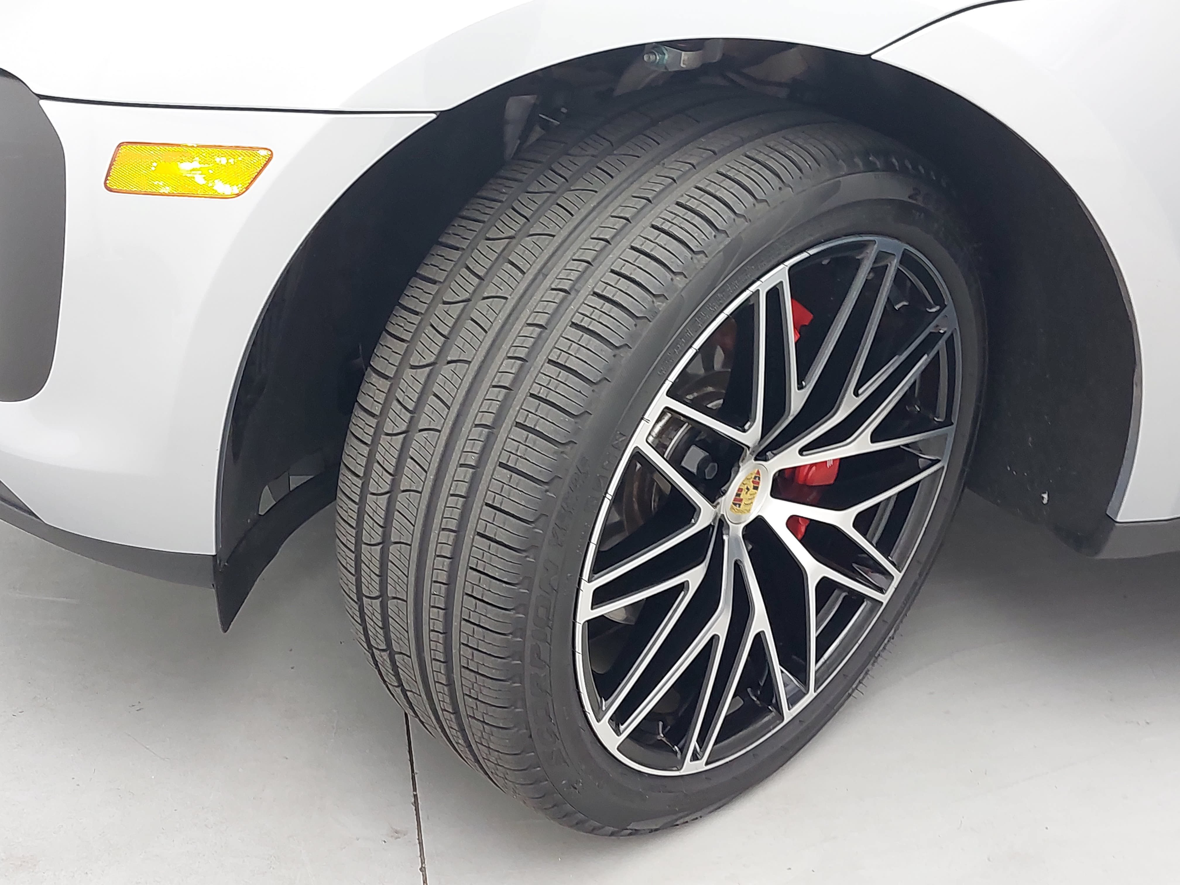 Certified 2026 Porsche Macan S AWD/4WD image 35