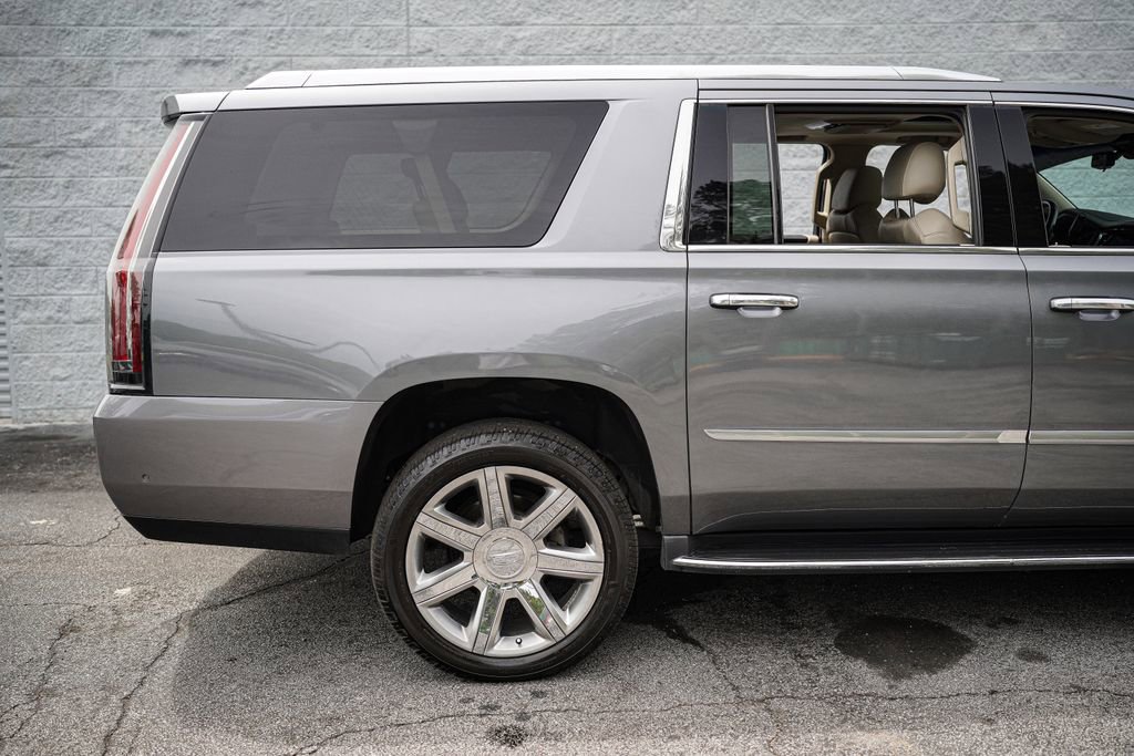 Used 2018 Cadillac Escalade ESV Luxury AWD/4WD image 15