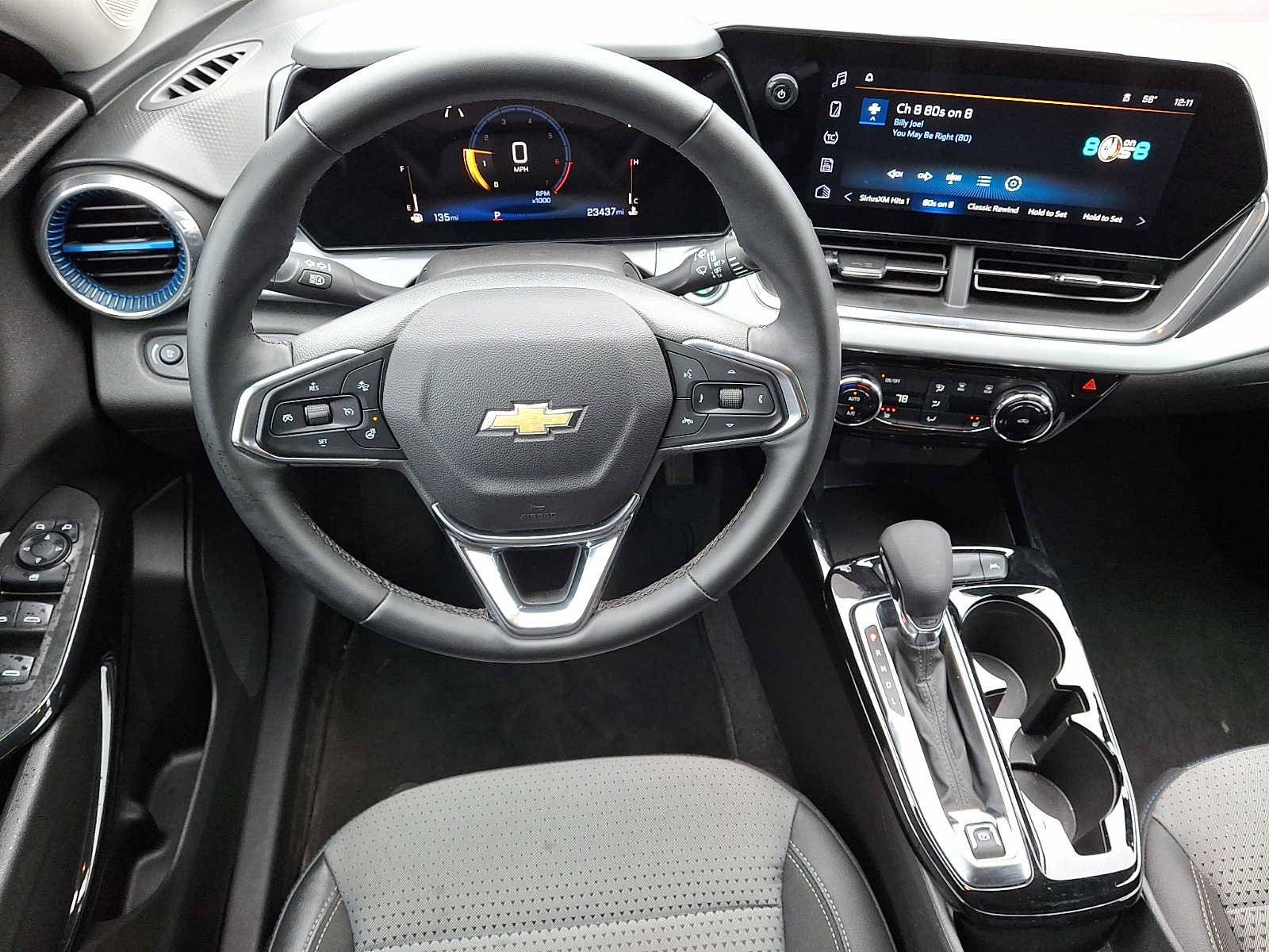 Used 2025 Chevrolet Trax LT w/ Driver Confidence Package image 11