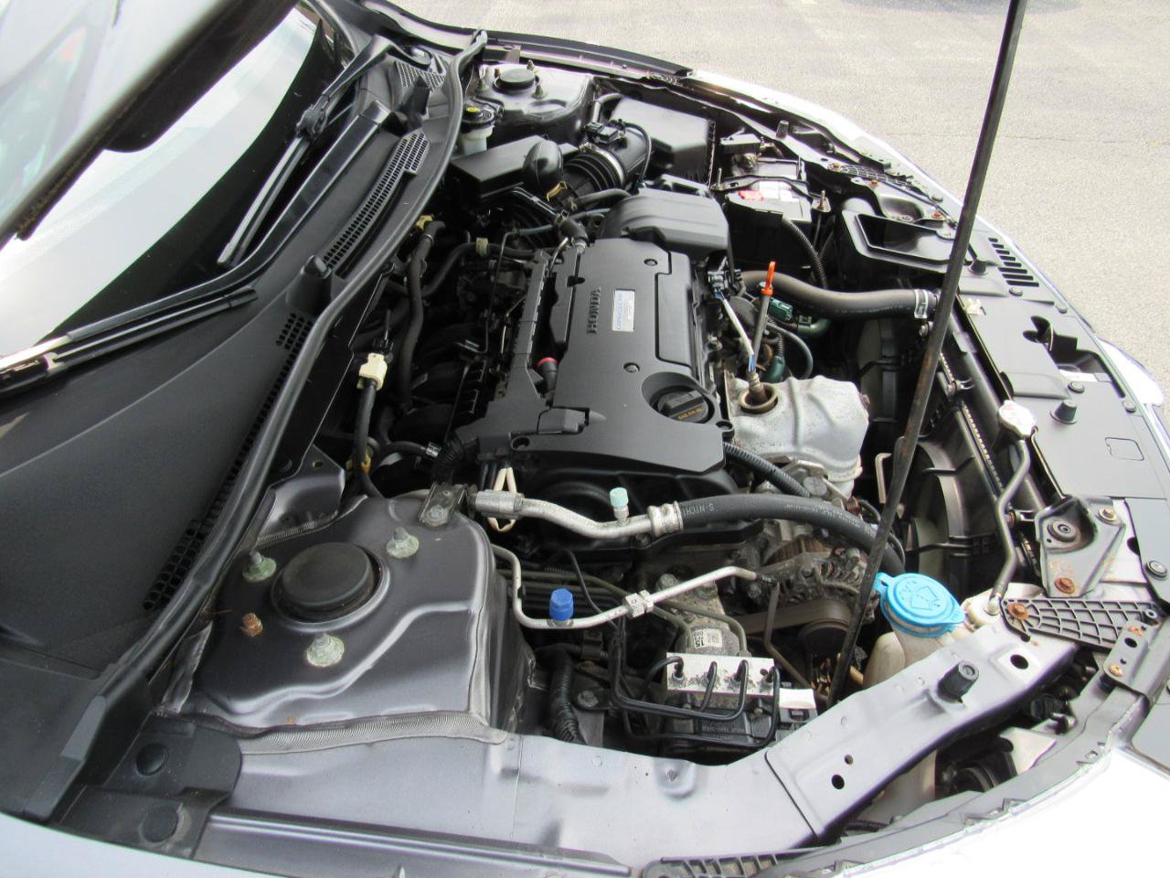Used 2017 Honda Accord LX image 33