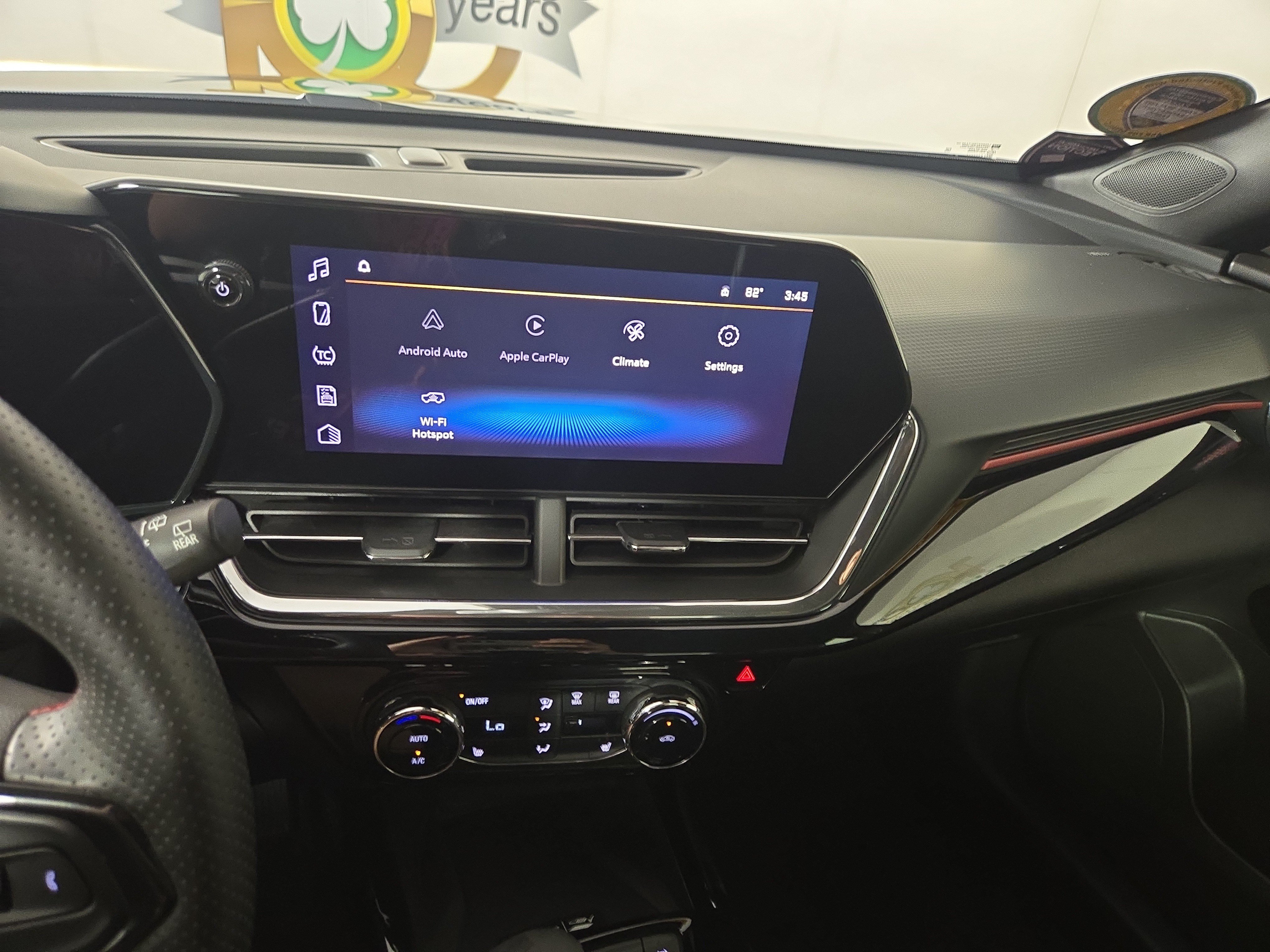 Certified 2025 Chevrolet Trax RS w/ Sunroof Package FWD image 21