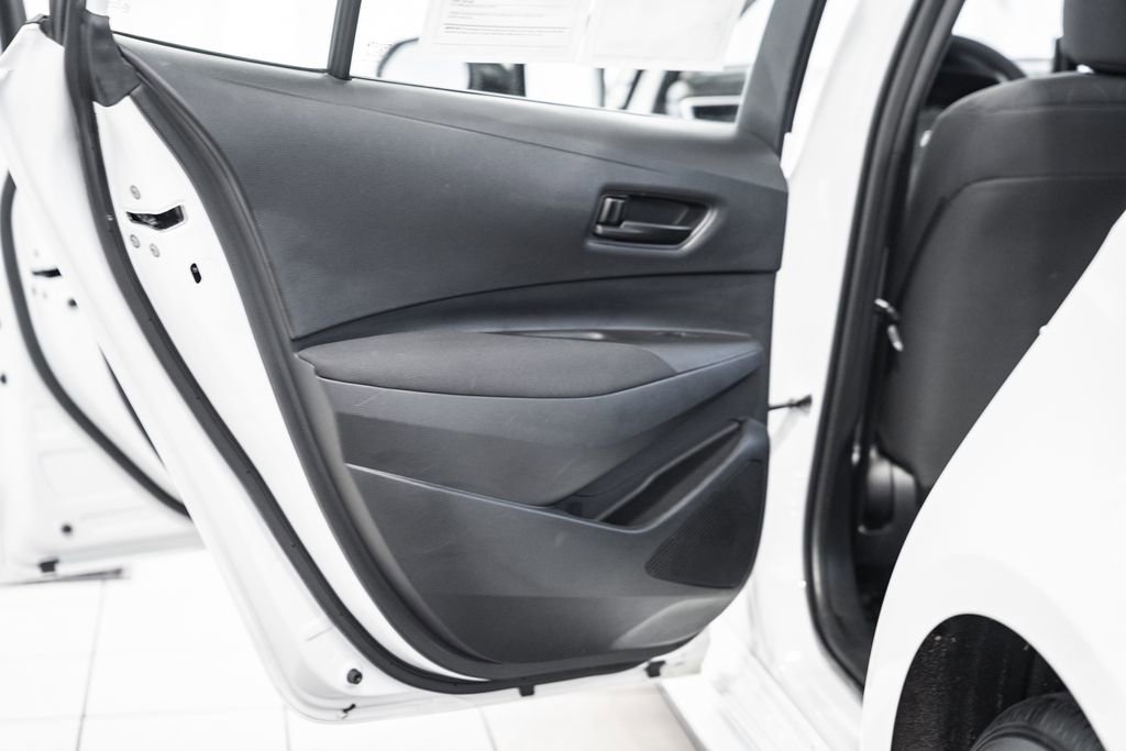 Used 2024 Toyota Corolla LE image 29