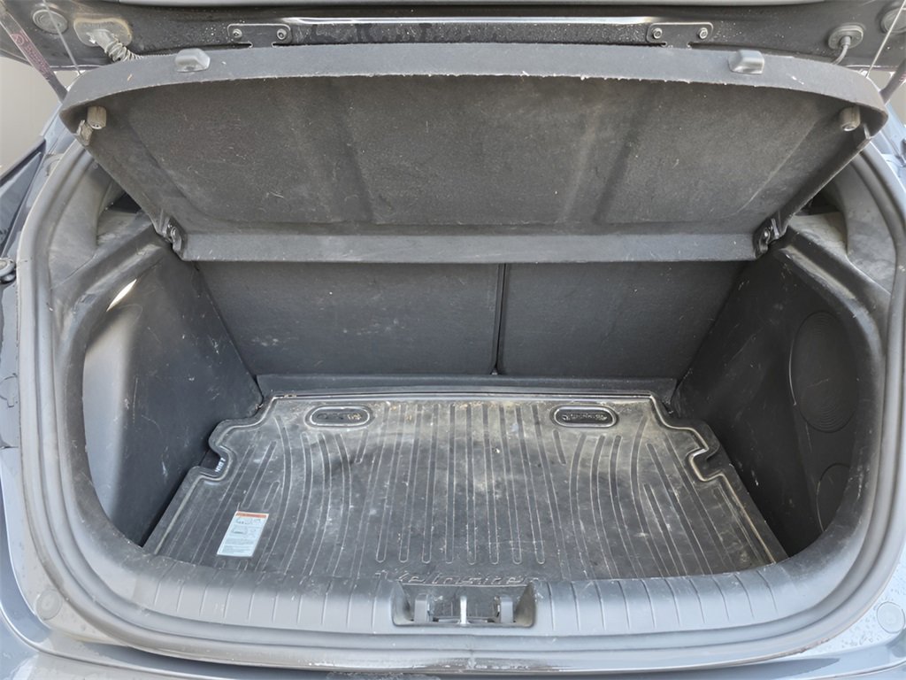 Used 2019 Hyundai Veloster 2.0 Premium image 13