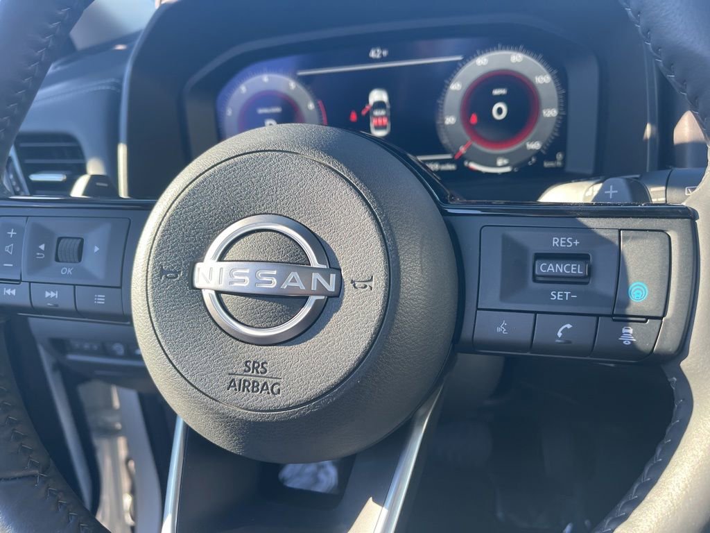 Used 2024 Nissan Rogue Platinum w/ Platinum Premium Package image 20