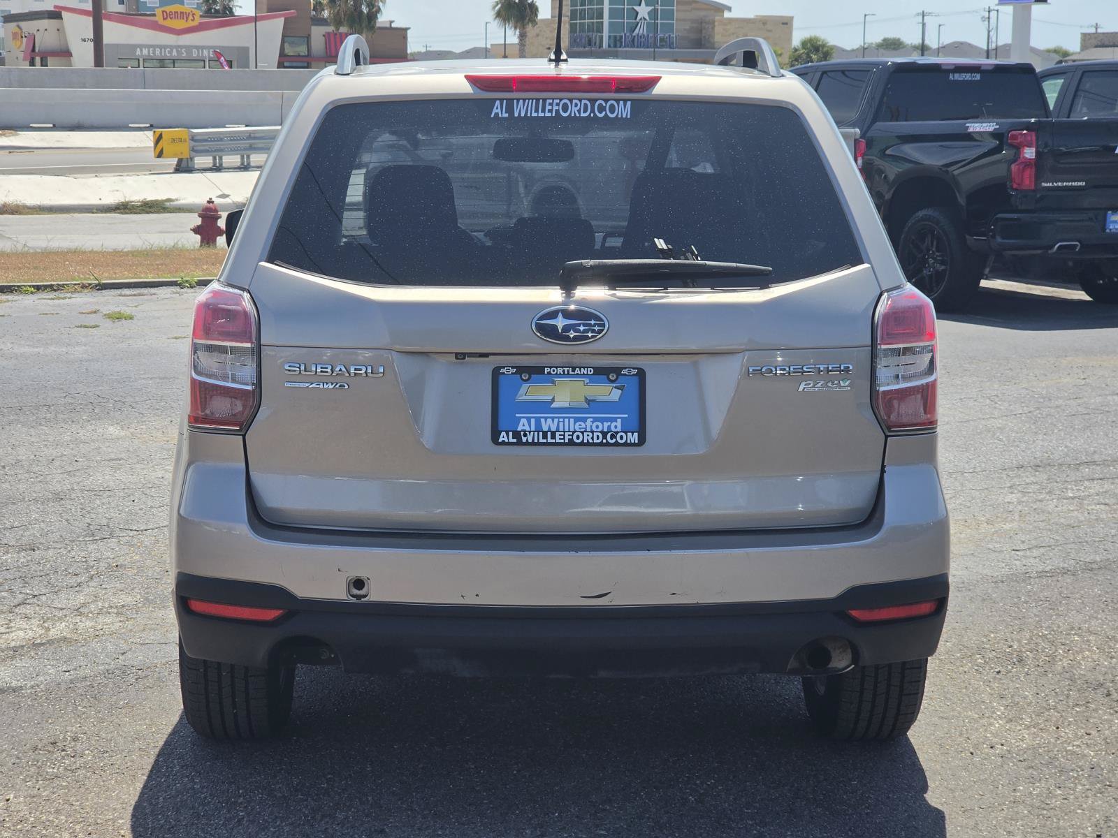 Used 2014 Subaru Forester 2.5i Premium w/ All-Weather Package AWD/4WD image 4