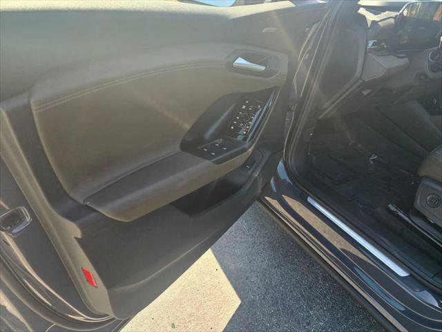 Used 2025 Audi Q6 e-tron Prestige AWD/4WD image 24