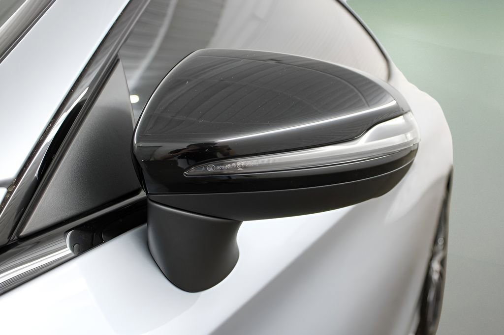 Used 2022 Mercedes-Benz C 300 Coupe image 11