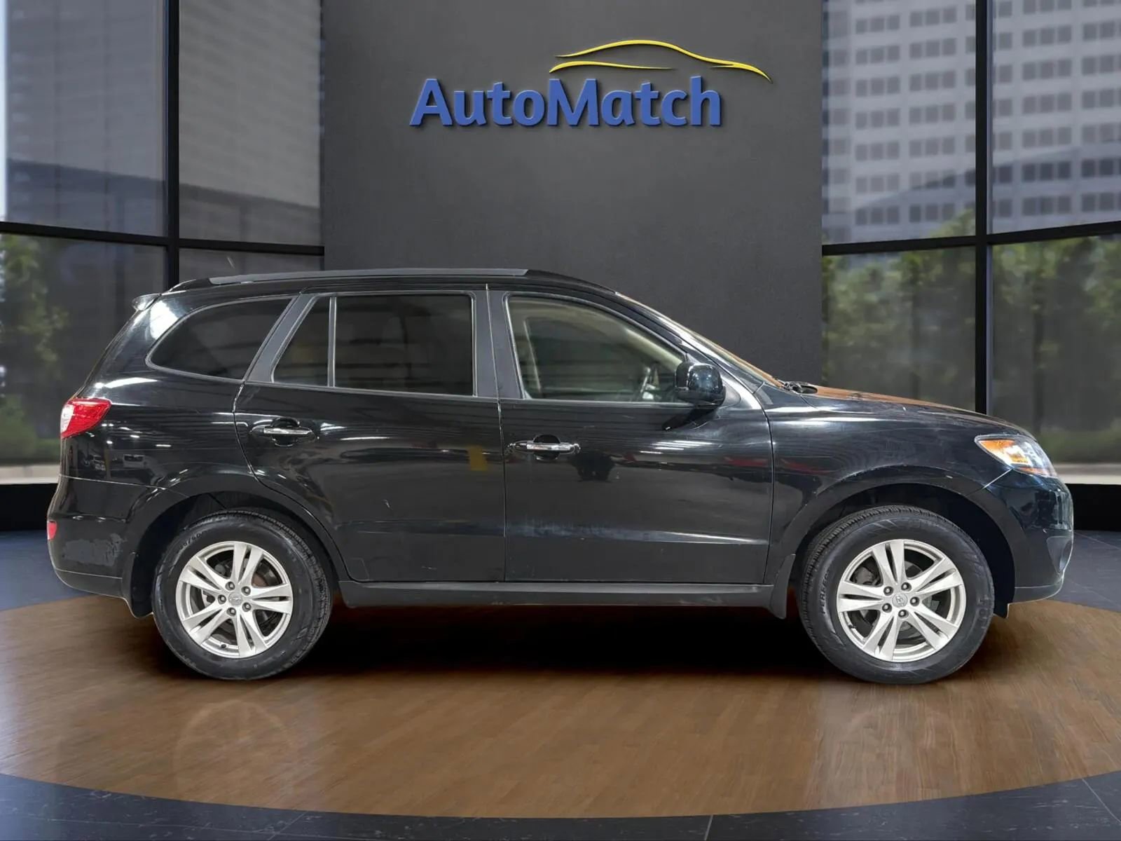 Used 2011 Hyundai Santa Fe Limited w/ Navigation Pkg 4 image 12