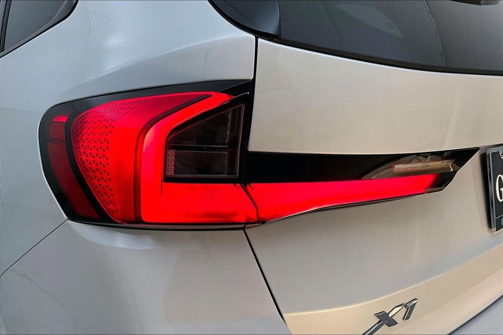 Used 2025 BMW X1 xDrive28i image 38