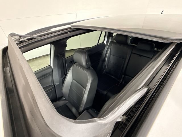 Used 2021 Volkswagen Tiguan SE R-Line image 22