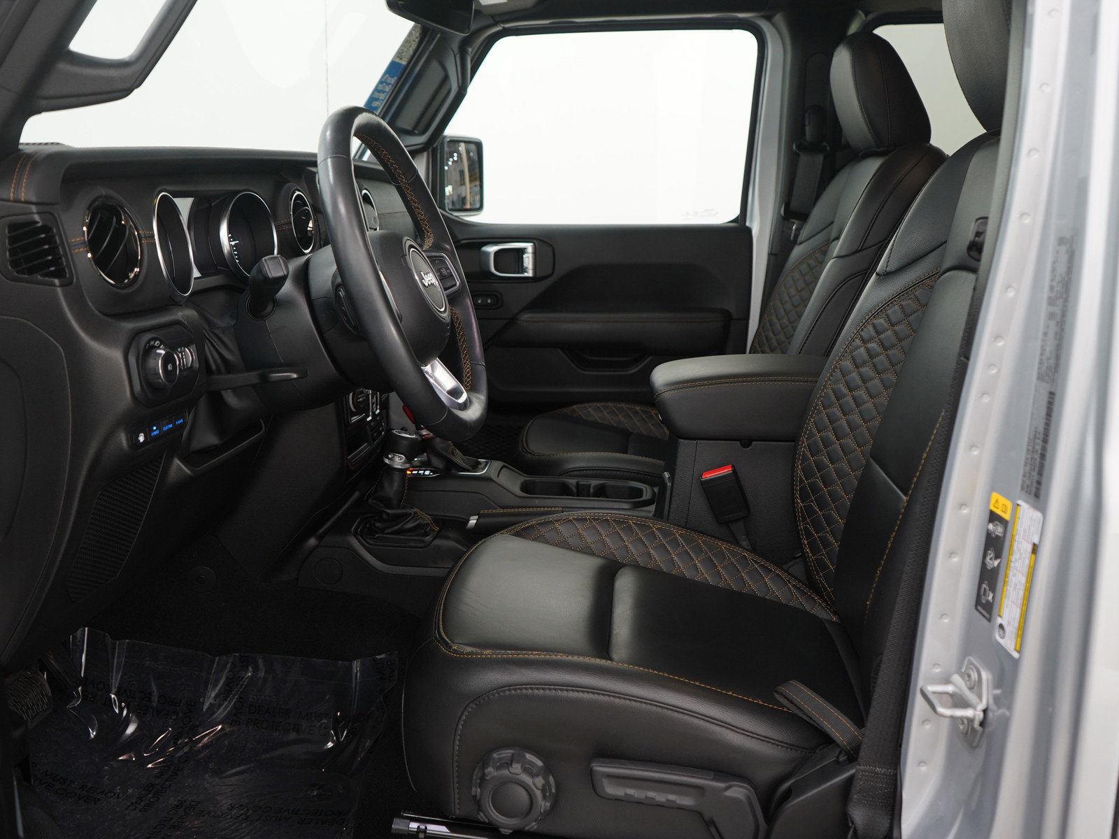 Used 2022 Jeep Wrangler Unlimited Sahara image 21