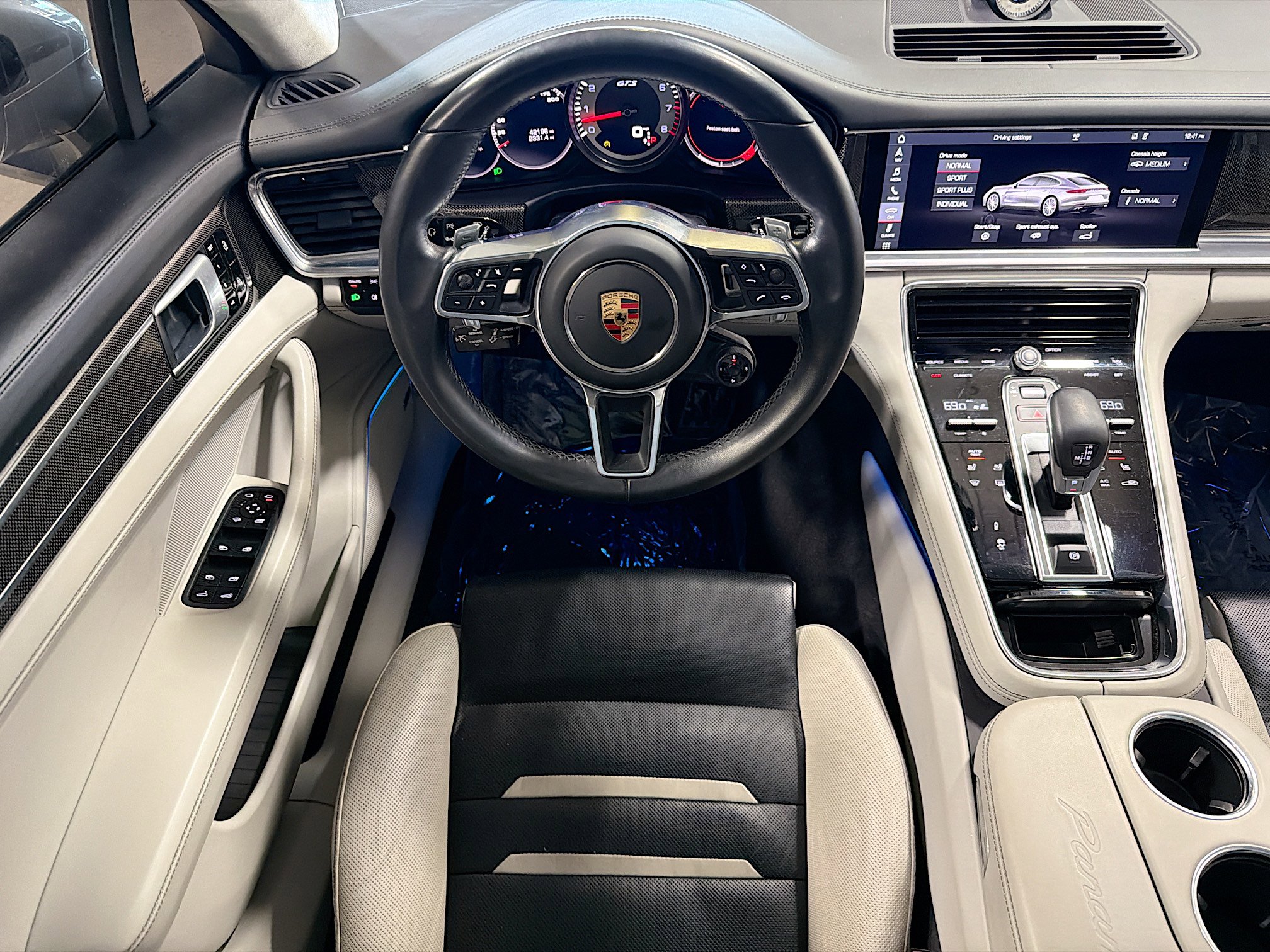 Used 2020 Porsche Panamera GTS image 17