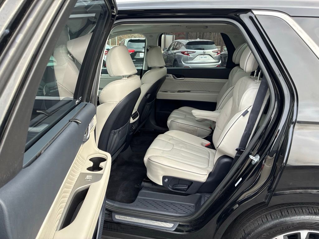 Used 2023 Hyundai Palisade Calligraphy w/ Cargo Package image 24