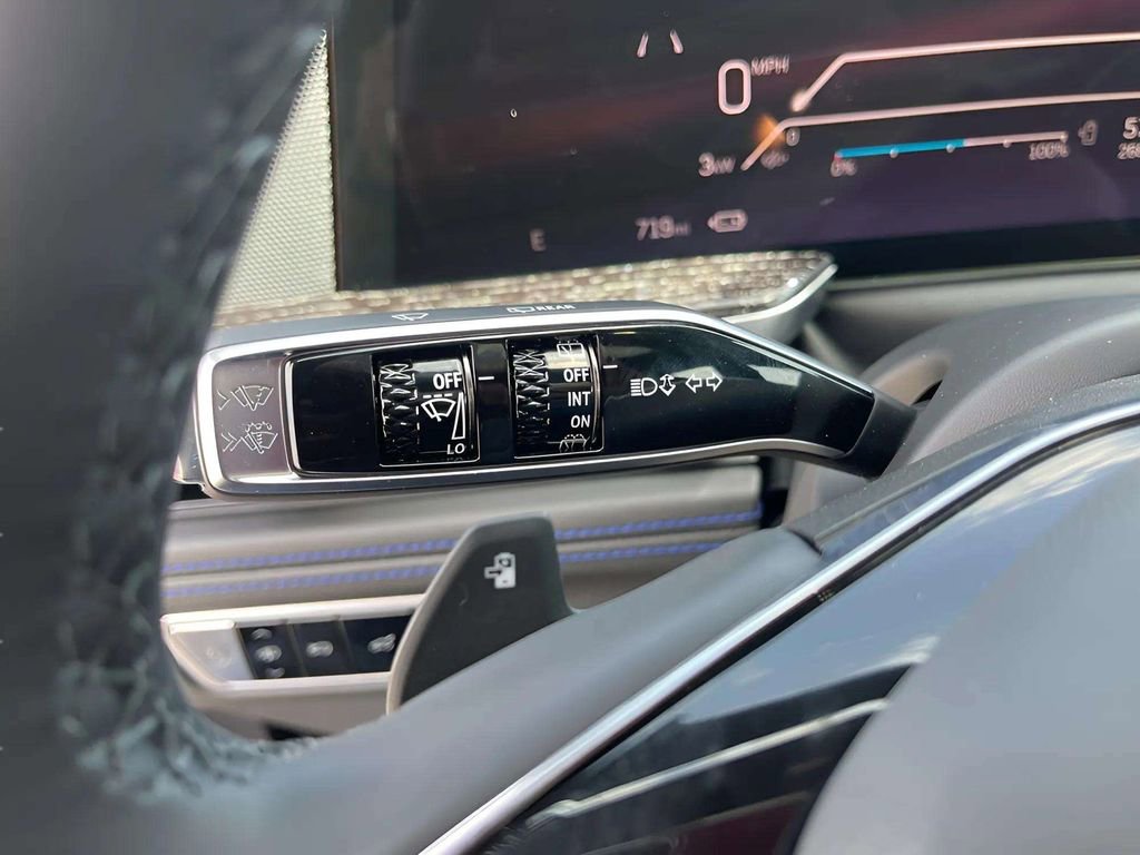 New 2025 Cadillac Escalade IQ Luxury 1 image 28