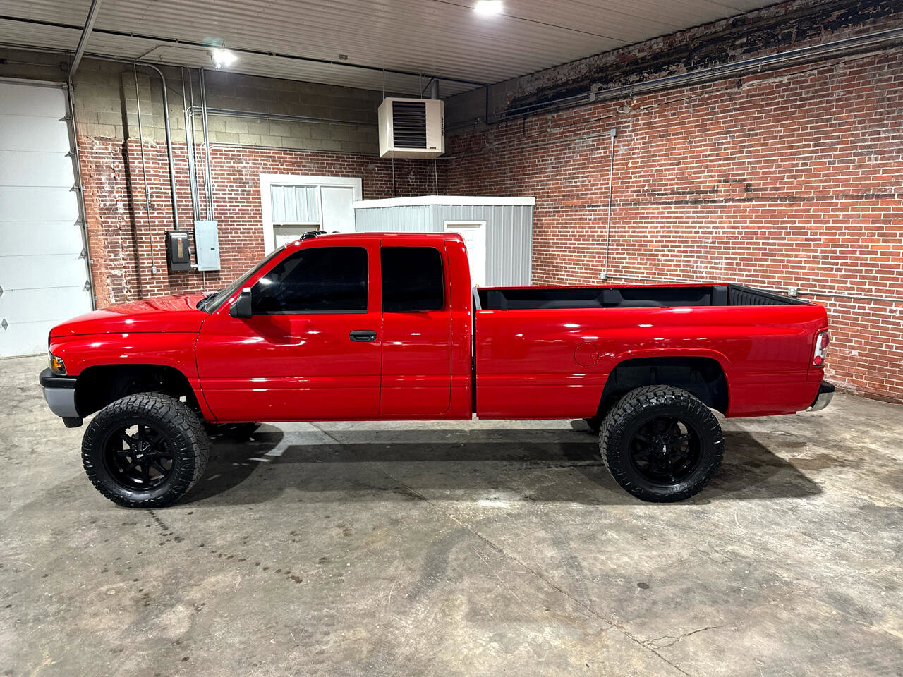 Used 1998 Dodge Ram 2500 Truck 4x4 Quad Cab image 16
