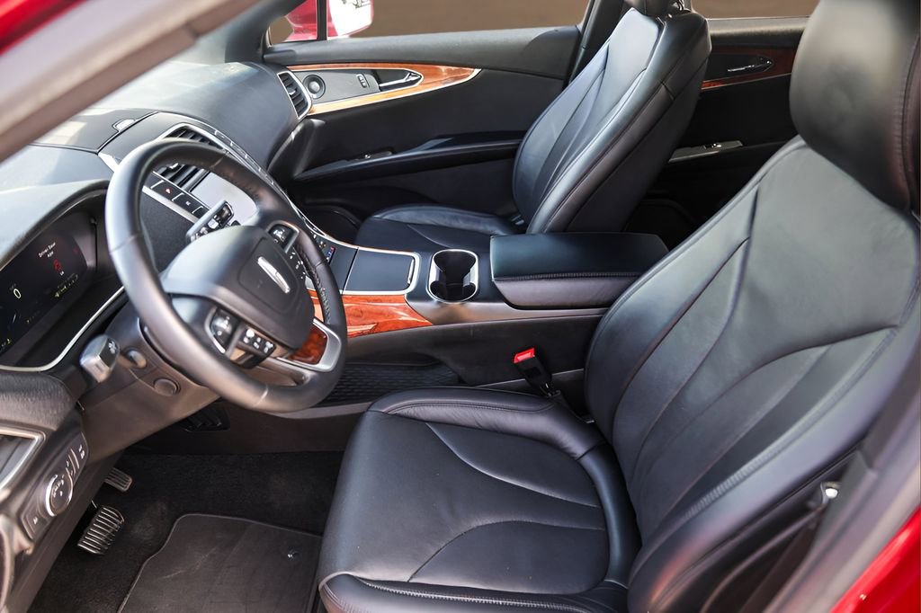 Used 2019 Lincoln Nautilus Reserve image 9