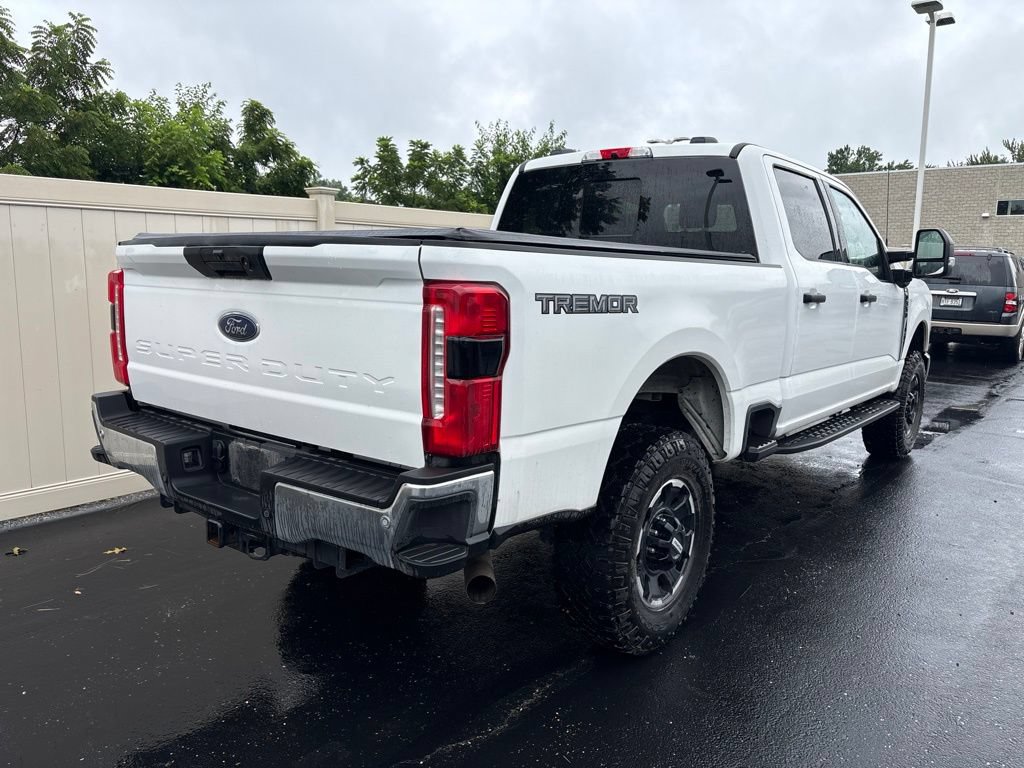 Used 2025 Ford F350 XLT w/ Tremor Off-Road Package AWD/4WD image 3