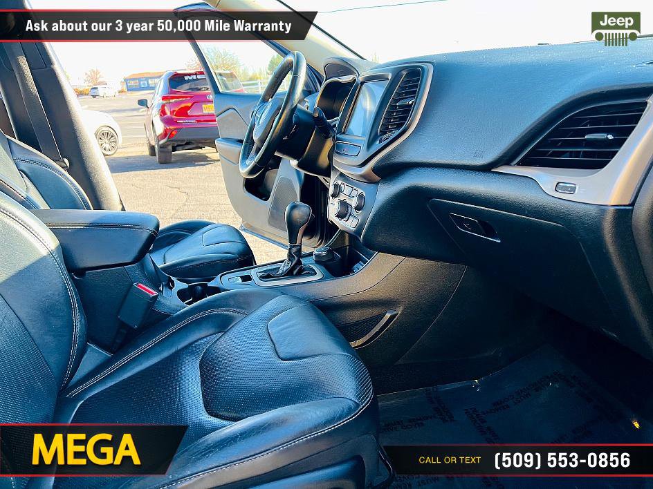 Used 2017 Jeep Cherokee Limited w/ Luxury Group image 18