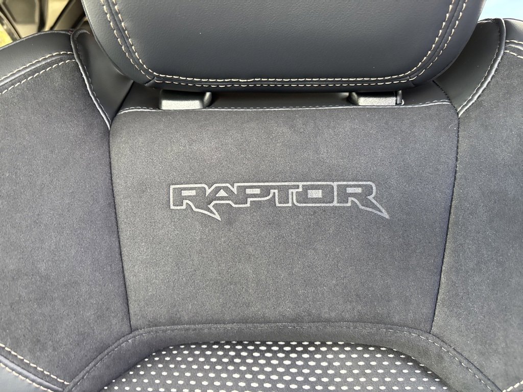 New 2025 Ford Bronco Raptor image 17