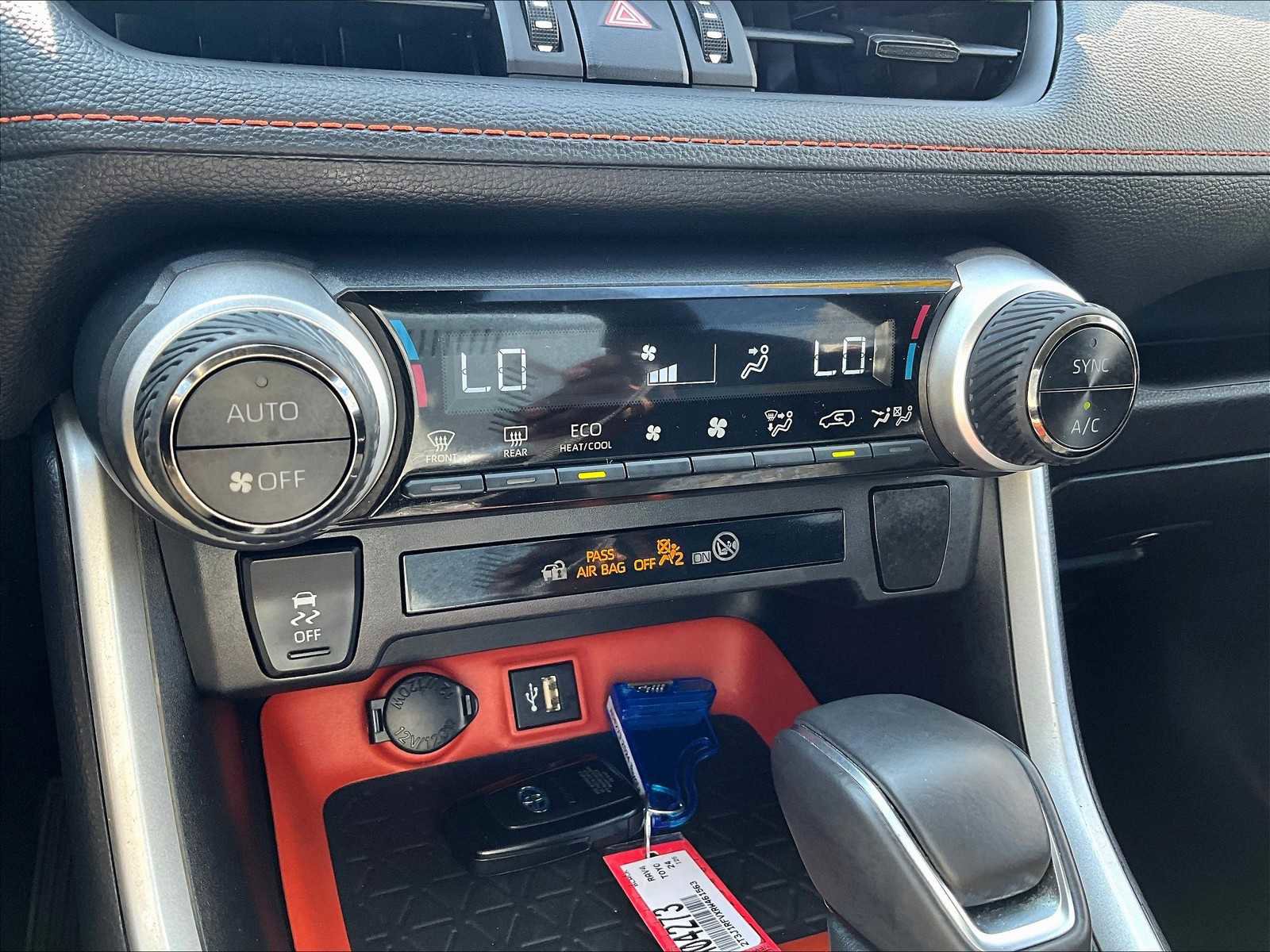 Used 2024 Toyota RAV4 Adventure image 26