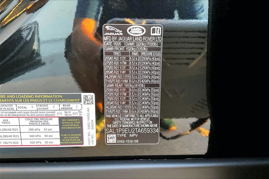 Used 2026 Land Rover Range Rover Sport SE AWD/4WD image 17