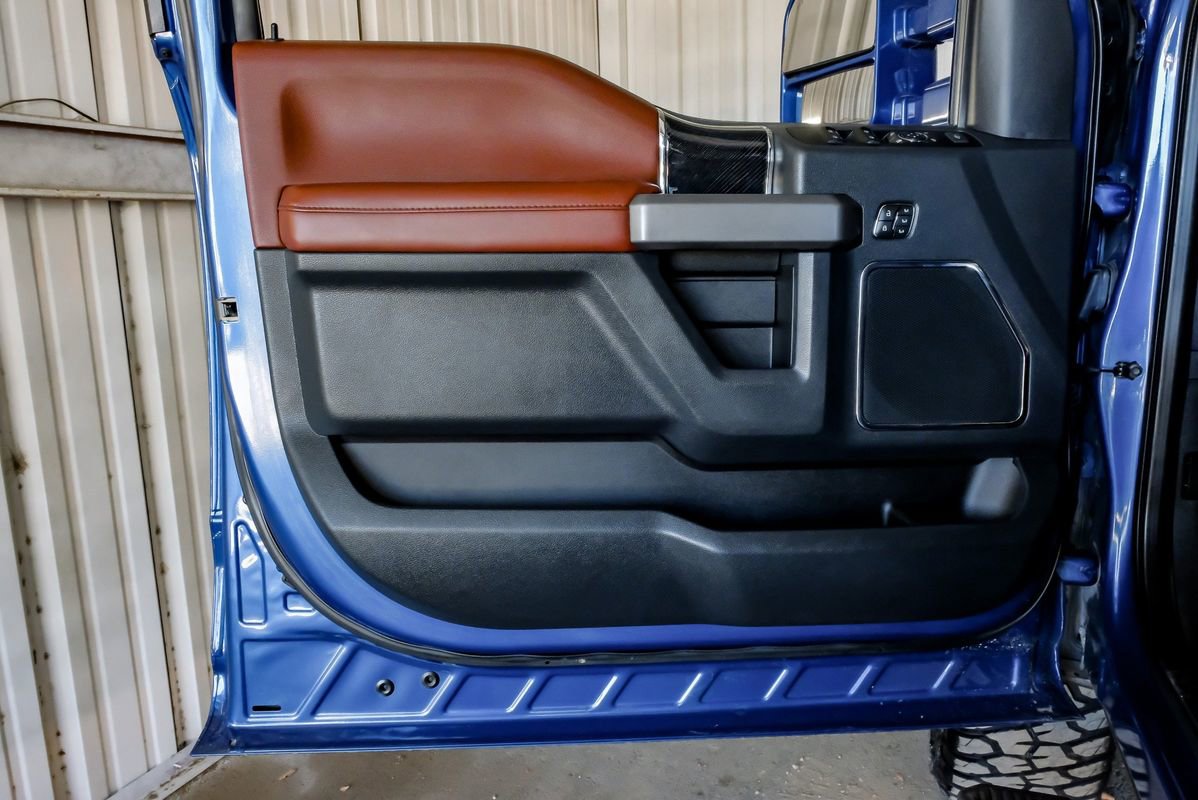 Used 2022 Ford F450 Platinum w/ FX4 Off-Road Package image 41