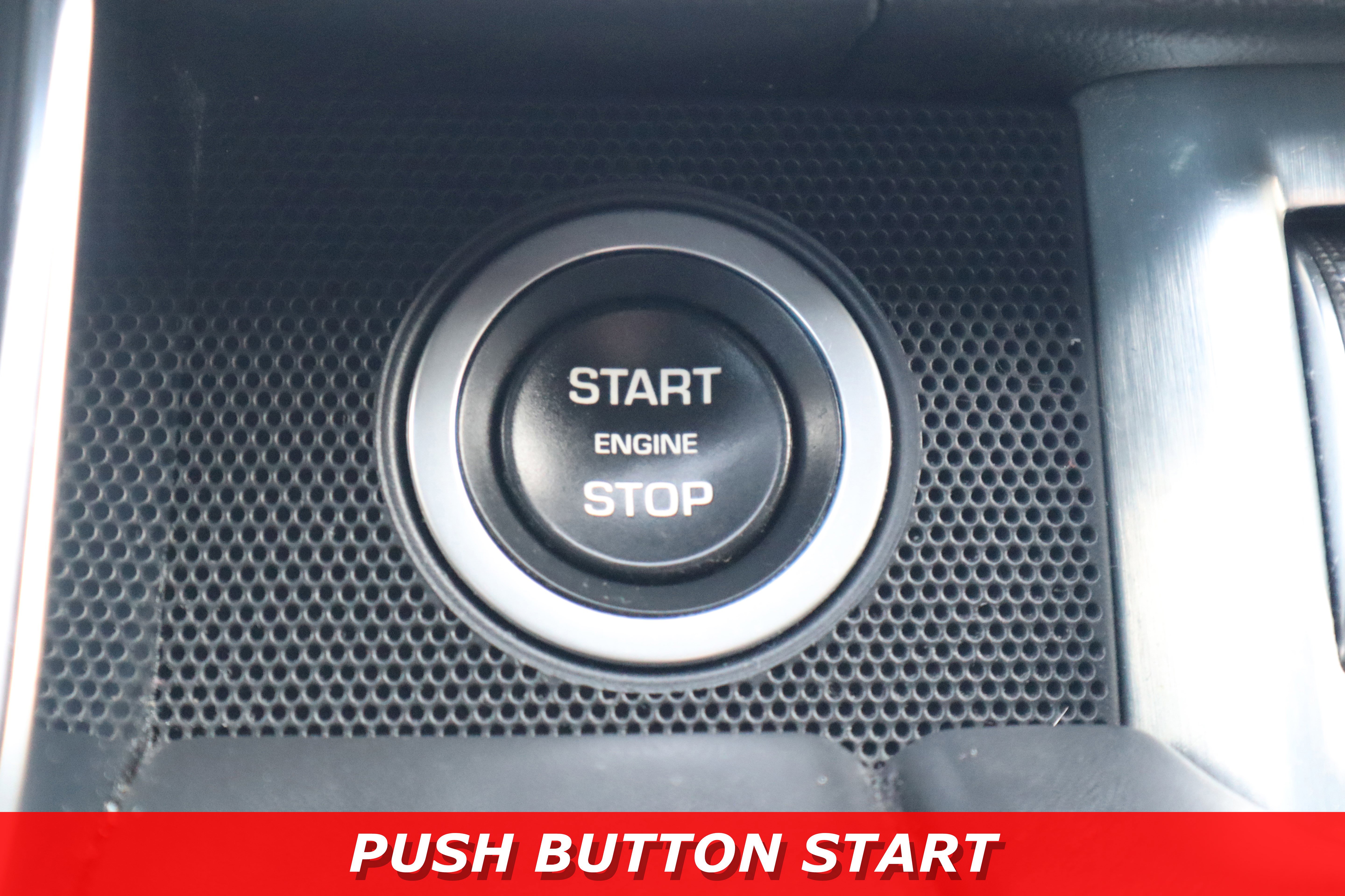 Used 2020 Land Rover Range Rover HSE image 22