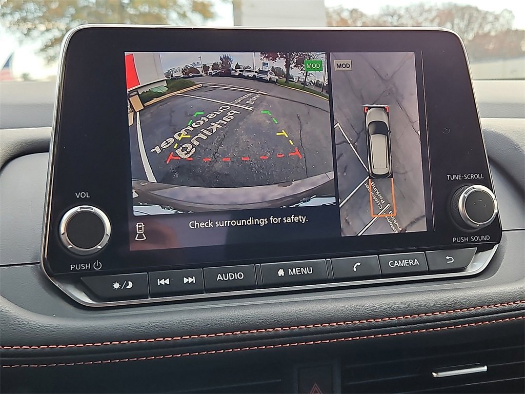 Certified 2025 Nissan Rogue SV image 22