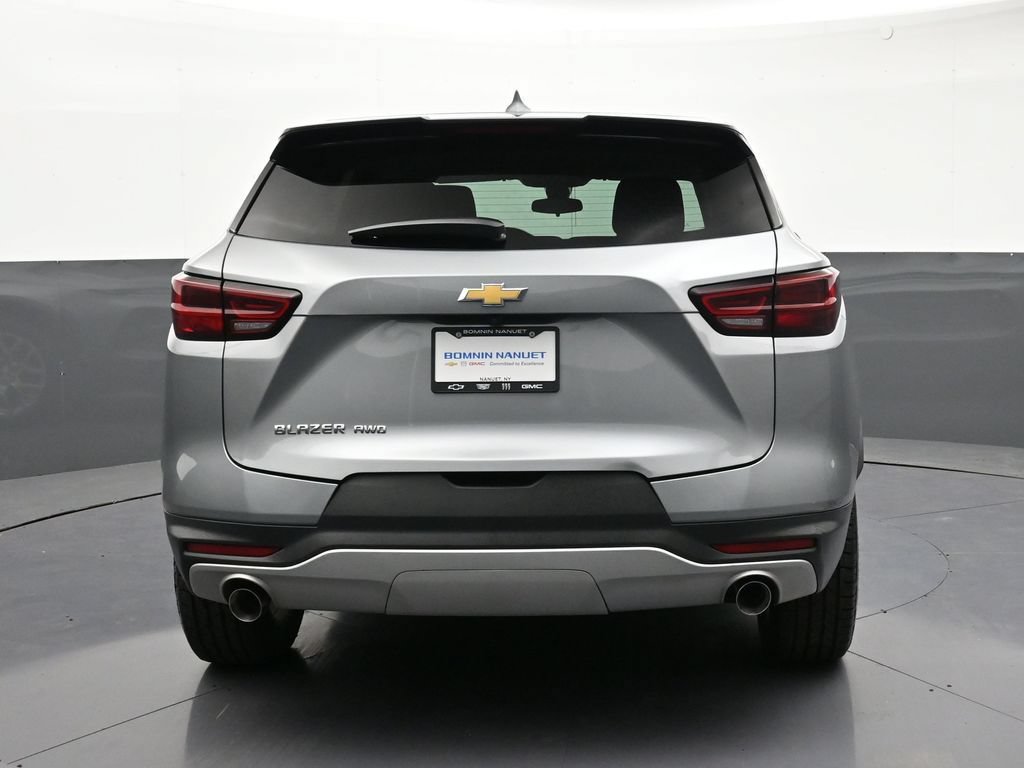Certified 2023 Chevrolet Blazer LT AWD/4WD image 4