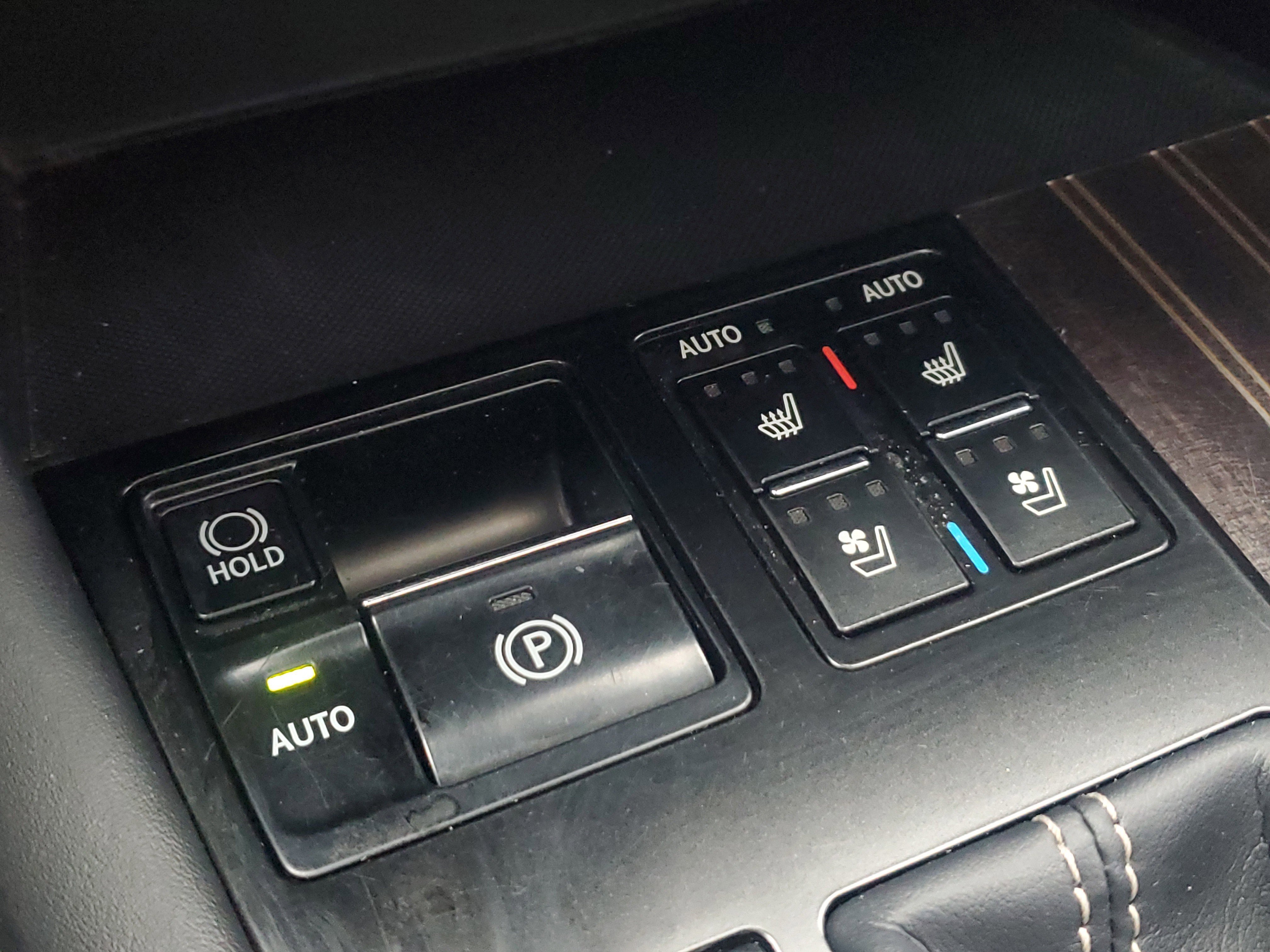 Used 2019 Lexus RX 450h AWD w/ Luxury Package image 13