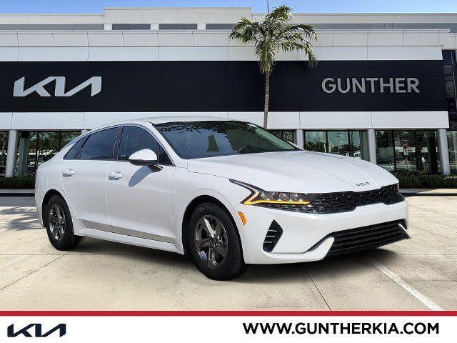 Certified 2022 Kia K5 LXS FWD image 1