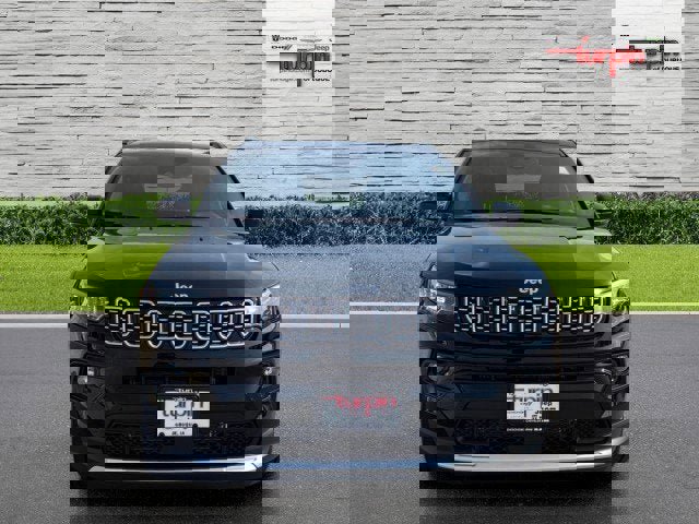 New 2025 Jeep Compass Limited w/ Sun & Sound Group image 8