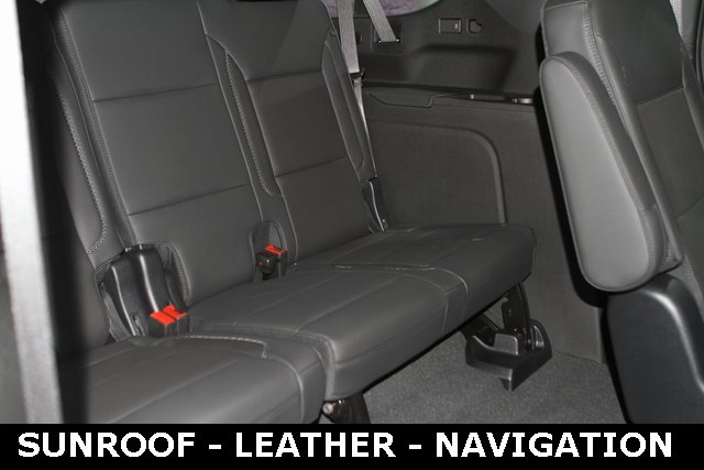New 2025 GMC Yukon XL Denali w/ Sun & Power Step Package image 28