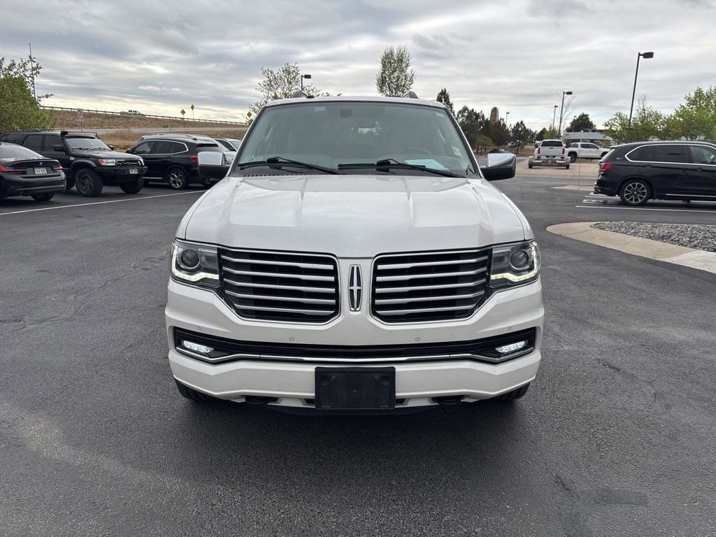Used 2017 Lincoln Navigator Select image 8