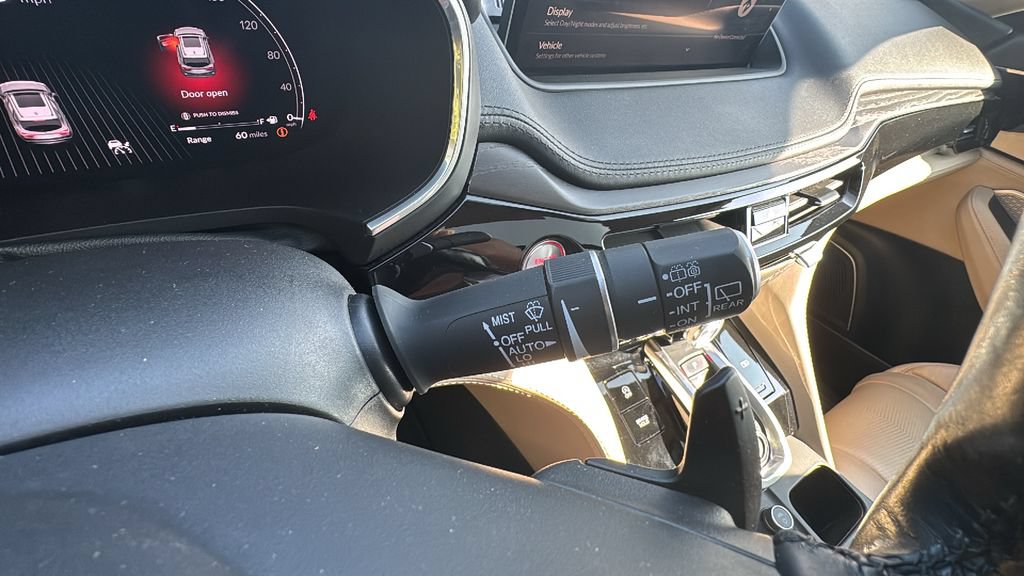 Used 2023 Acura MDX SH-AWD w/ Advance Package image 17
