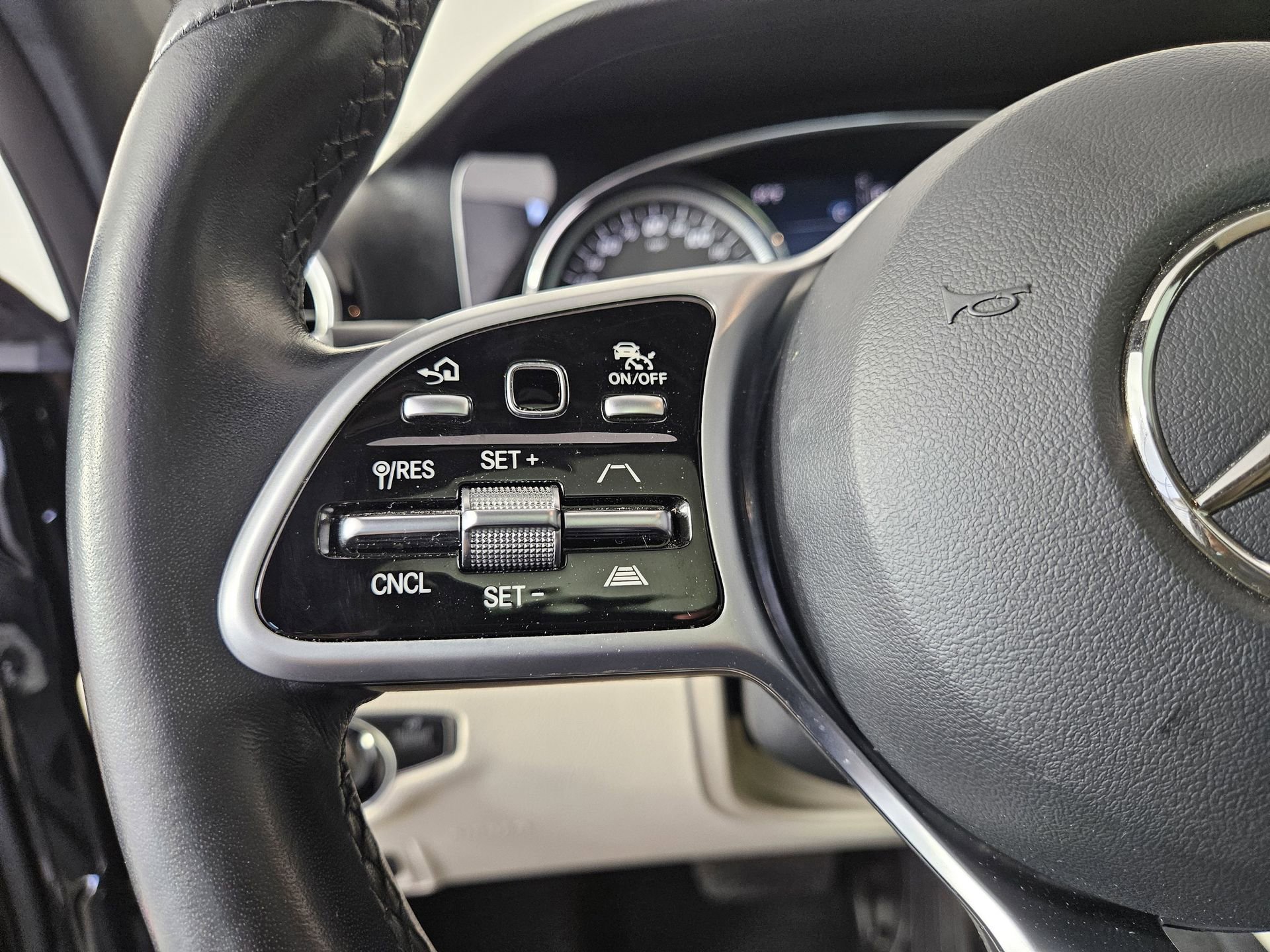 Used 2019 Mercedes-Benz E 450 4MATIC Wagon image 24