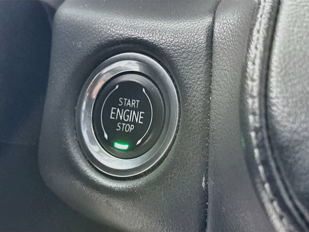Used 2021 Chevrolet Tahoe LT w/ LT Signature Package AWD/4WD image 19