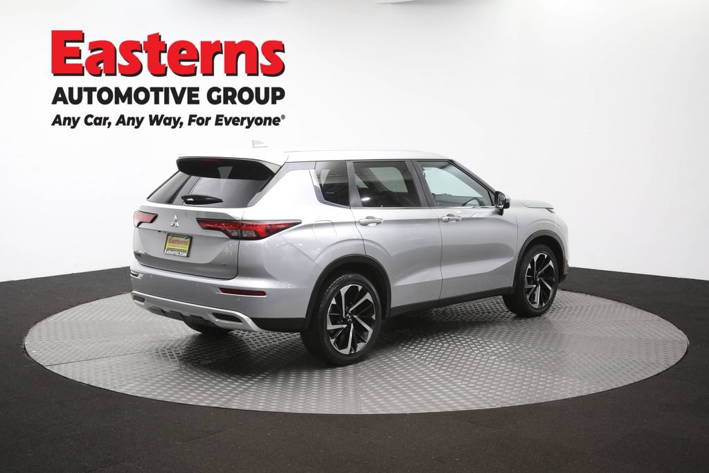 Used 2024 Mitsubishi Outlander SE FWD image 41