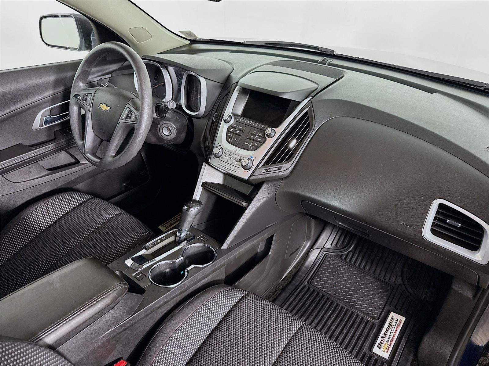 Used 2017 Chevrolet Equinox LS FWD image 26